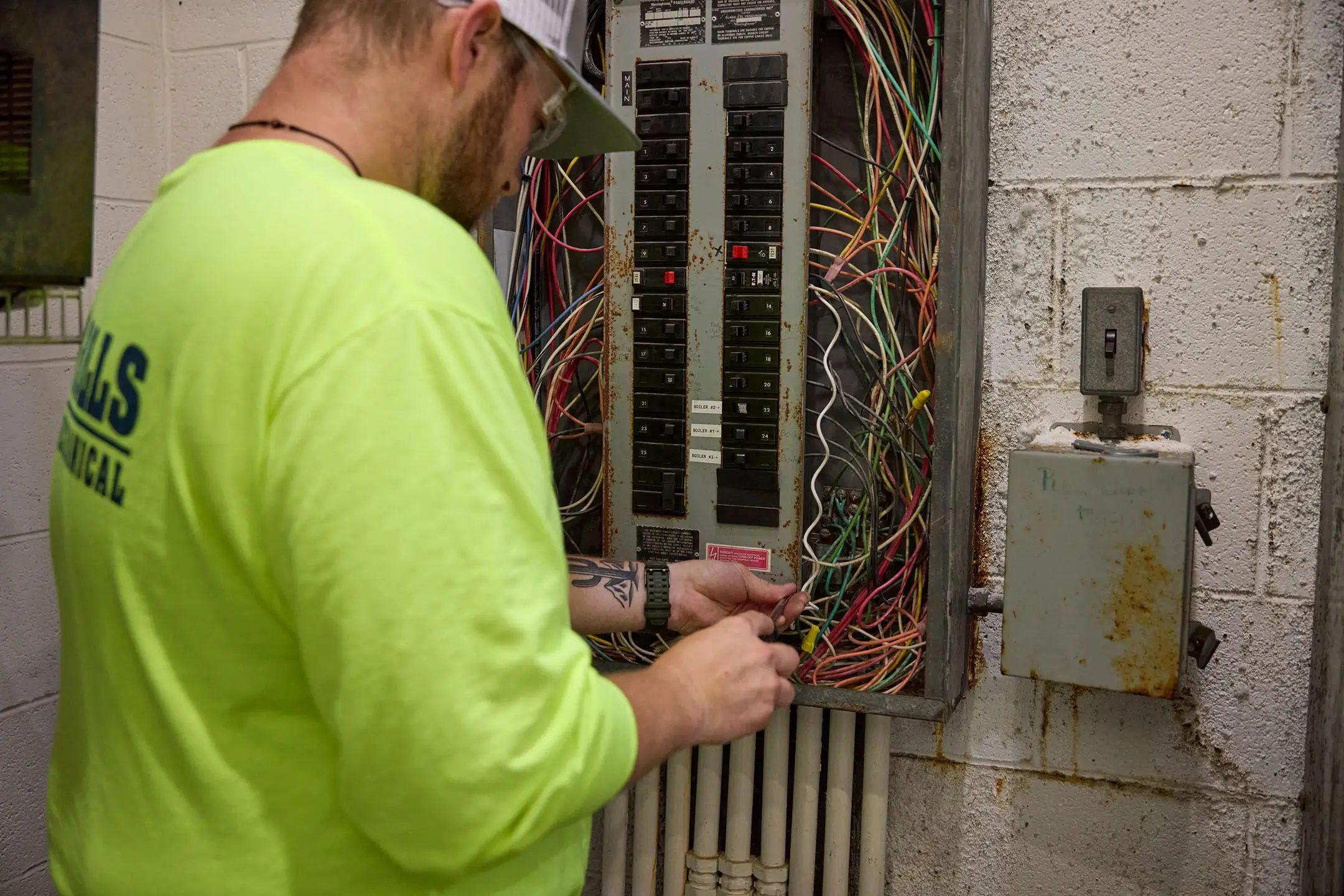 rolls expert electrical services