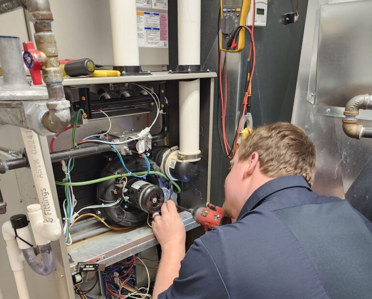Rolls Mechanical team working
