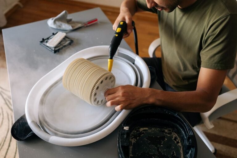 how to clean humidifier man cleaning device using steam cleaner